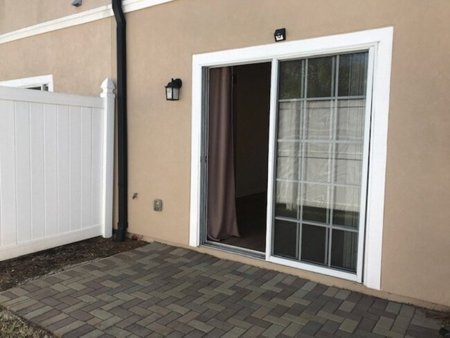Building Photo - 11343 Estancia Villa Dr