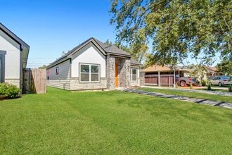 Building Photo - 1809 13th St Building Photo - 1809 13th St