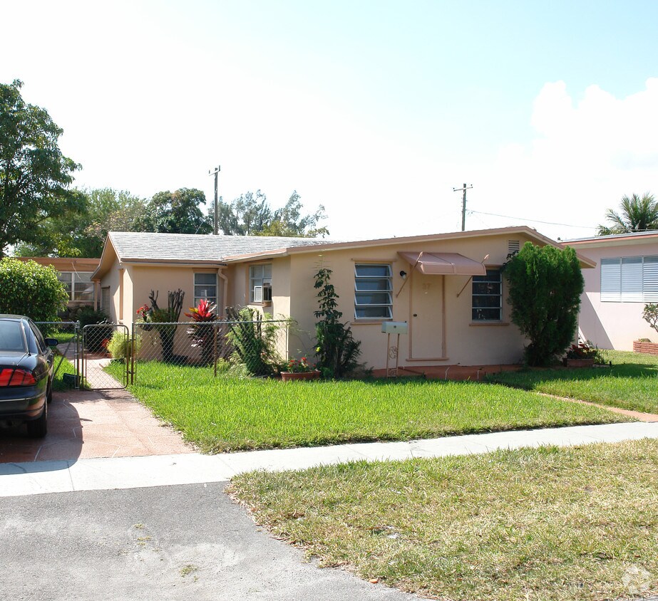 Foto del edificio - 37 SW 12th St