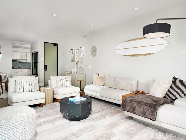 Foto del edificio - 154 Cliff Dr
