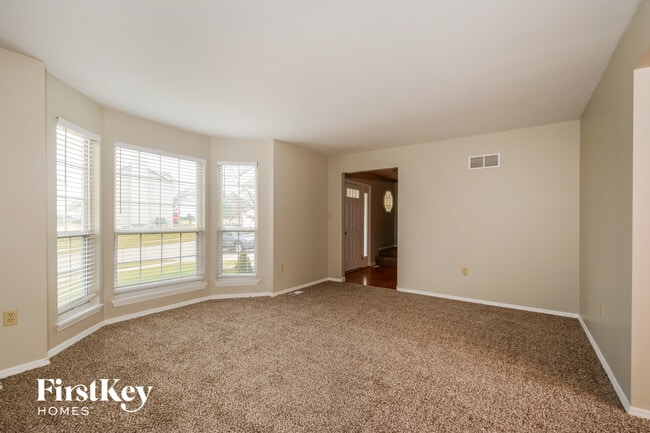 Building Photo - 16706 Babler View Dr