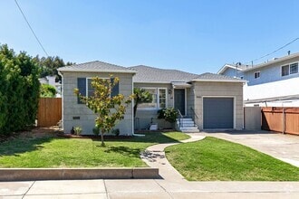 Building Photo - 7843 Quince St