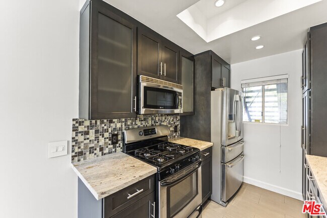 Foto del edificio - 8500 Falmouth Ave
