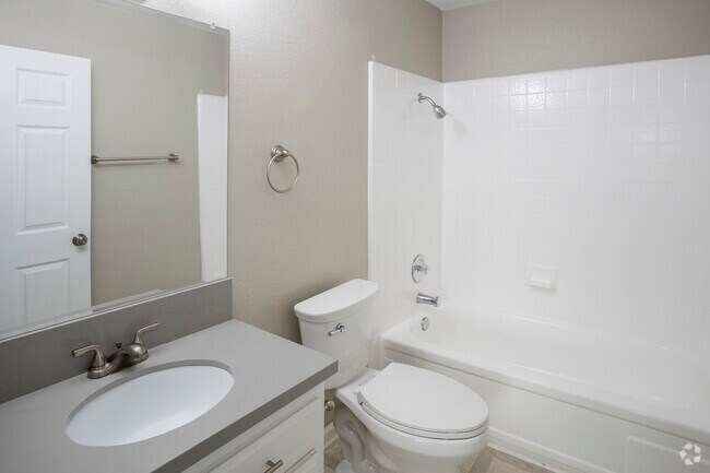 2 HAB, 2 BA - 920 ft² - Rancho Del Sol