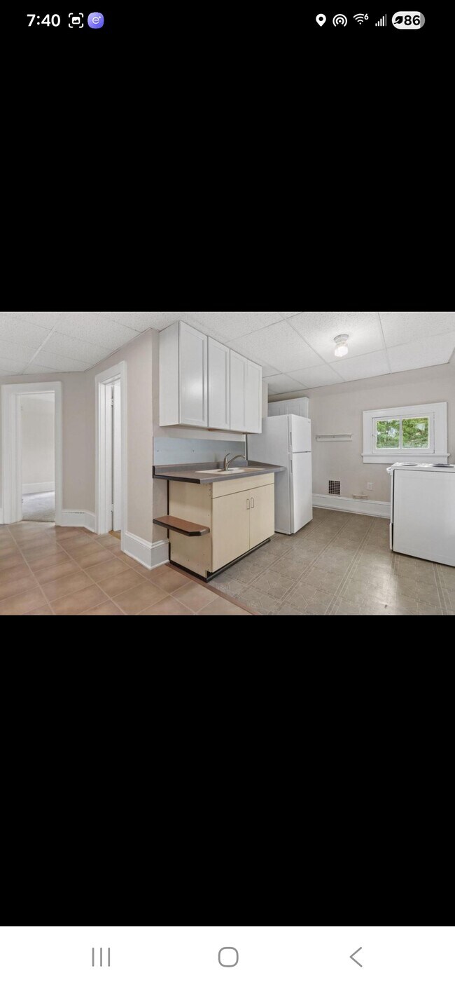 Foto del edificio - 408 1/2 E Washington St