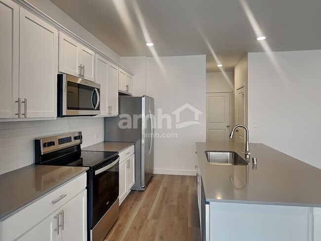 Foto del edificio - 4915 86th Ave NE