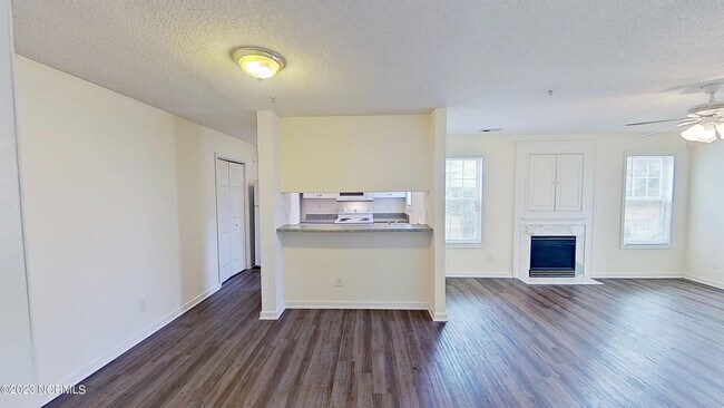 Foto del edificio - 721 Melba Ct