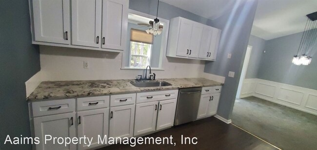 Building Photo - 4 br, 2 bath House - 272 Coachman Way