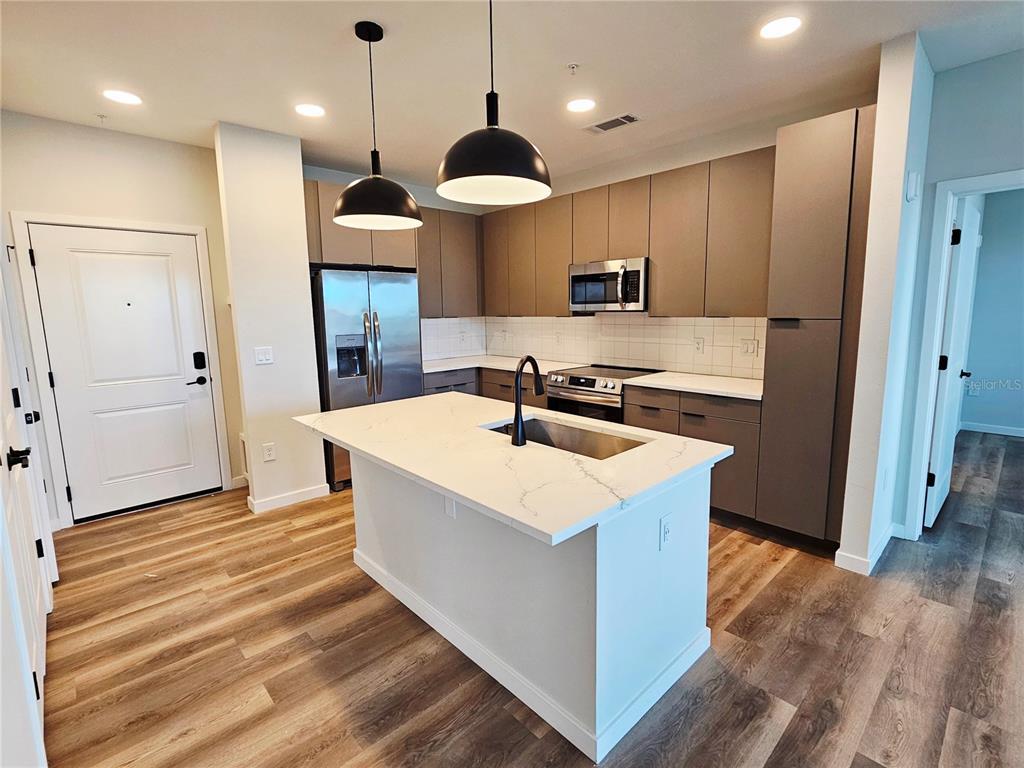 Foto principal - 10215 Estuary Lakes Dr