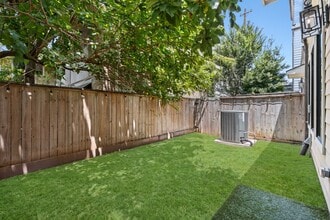 Building Photo - 4744 Aftonshire Dr
