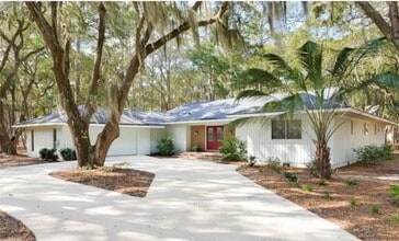 Building Photo - 2 Abbott Ln