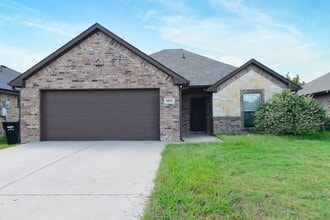 Building Photo - 8830 Kiowa Dr