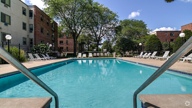 Building Photo - Parkview Apartments