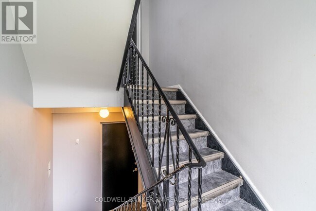 Photo du bâtiment - 751-751 Merton St
