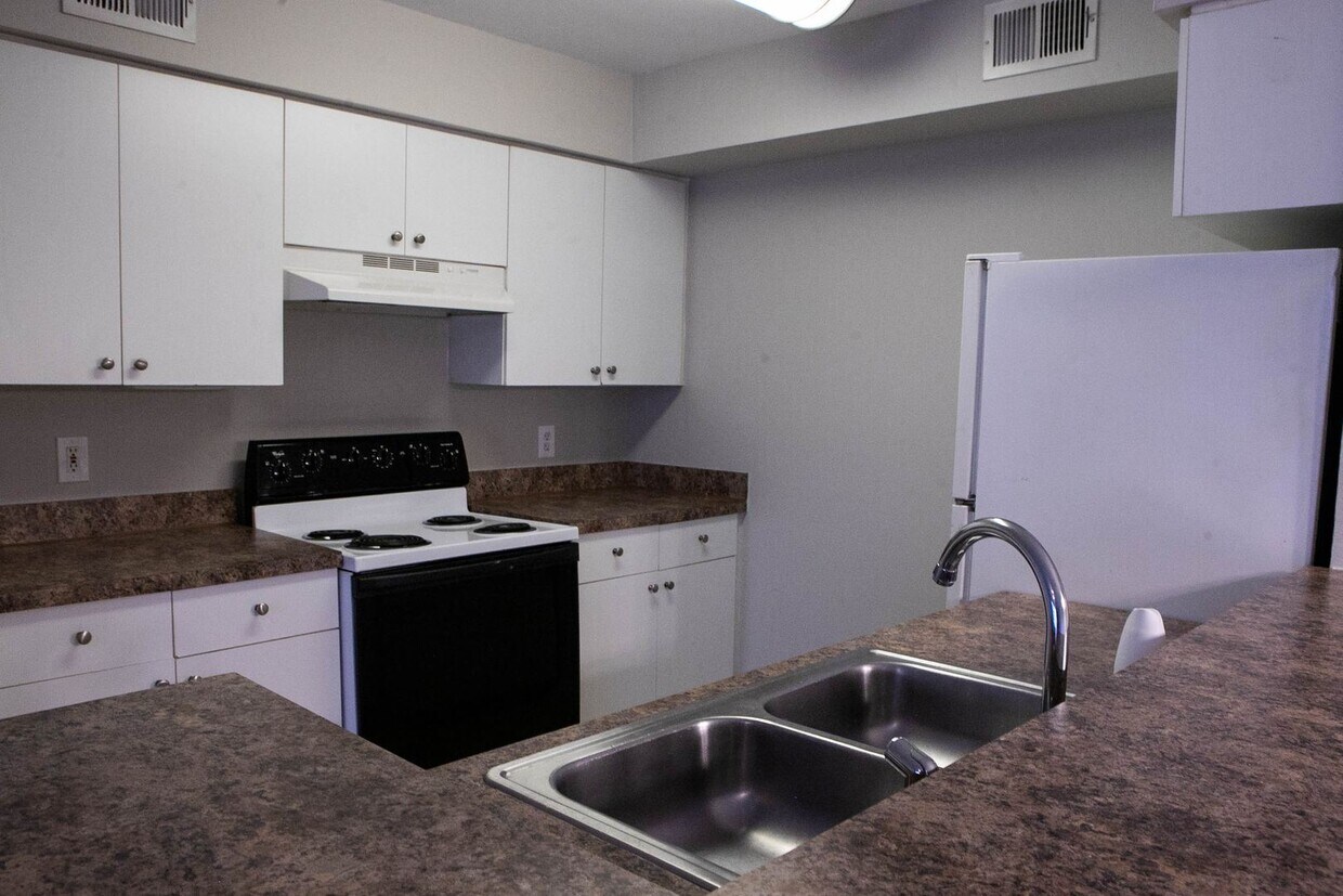 Primary Photo - 1 br, 1 bath House - 180 Laterino Court #212