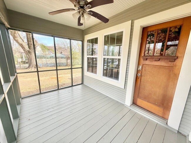 Building Photo - 1201 S Tipton