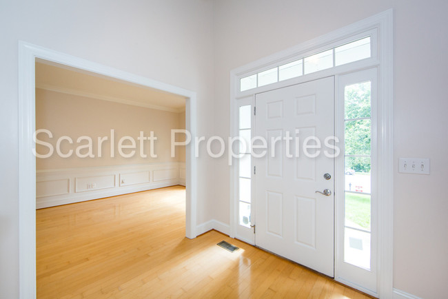 Foto del edificio - 13808 Ballantyne Meadows Dr