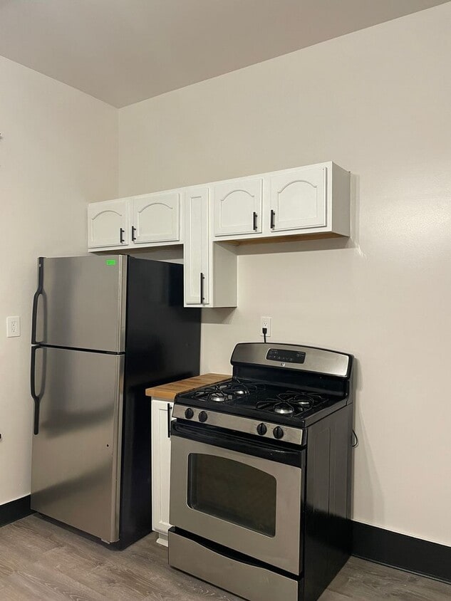 Primary Photo - 2045 N Hubbard St