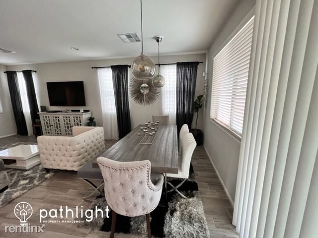 Foto del edificio - 4 br, 2 bath House - 6721 Dome Rock Street...