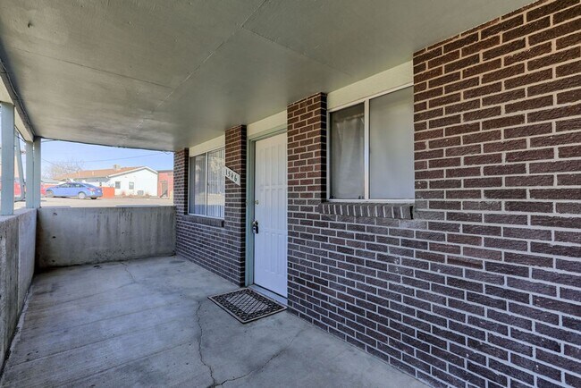 Foto del edificio - 1546 Deanna Ct