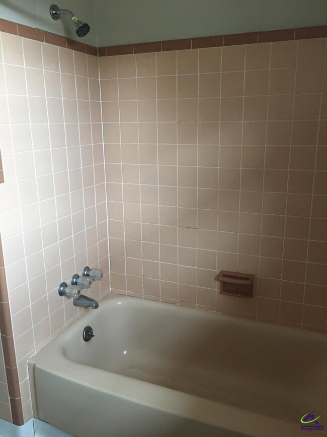 Foto del edificio - 104 Biltmore Terrace