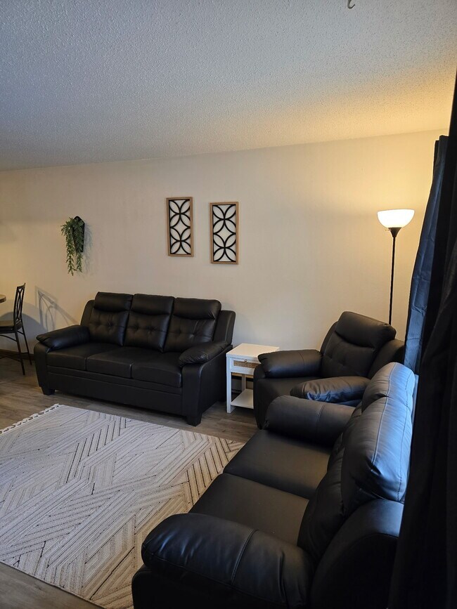 Foto del edificio - Elm Multiplex