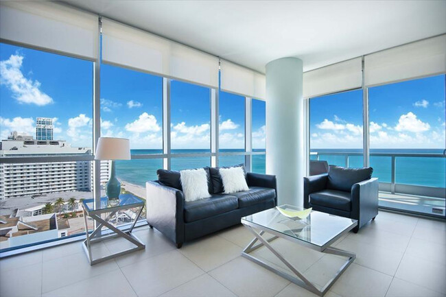 Foto del edificio - 6551 Collins Ave