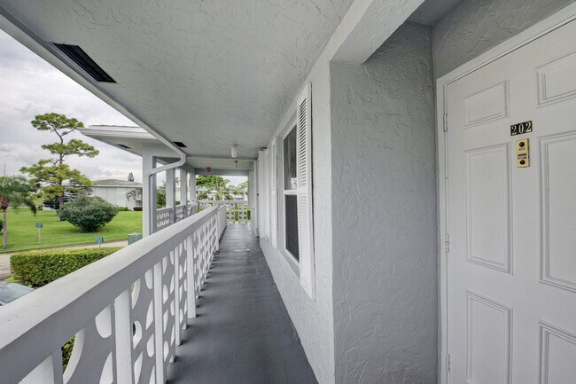 Foto del edificio - 2820 SW 15th St
