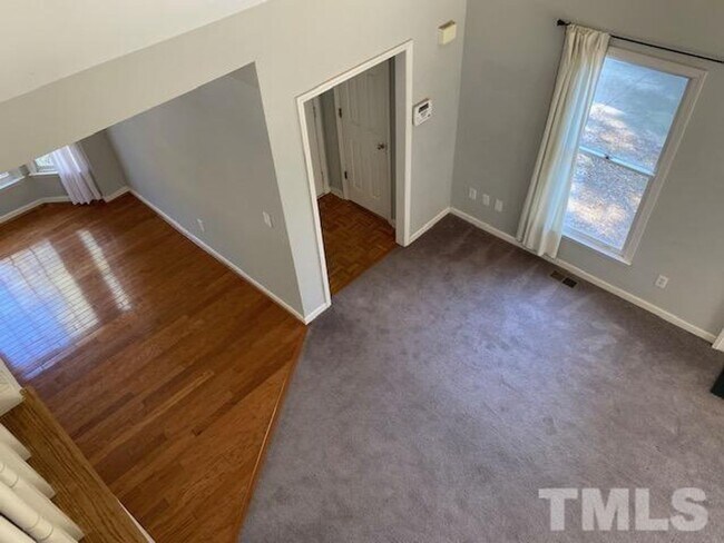 Foto del edificio - 2813 Isabella Dr