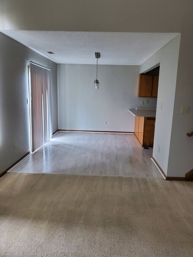 Foto del edificio - 8632 Coralberry Ln