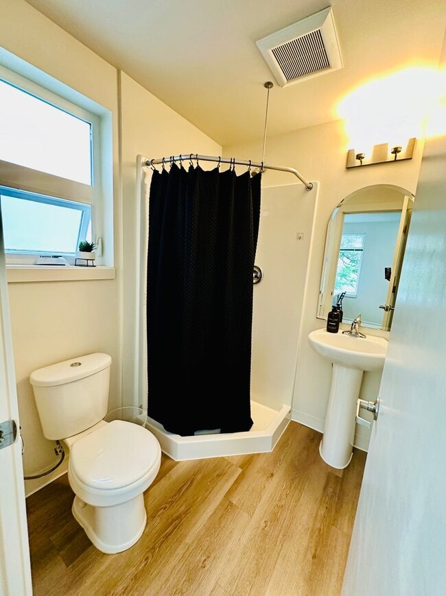Interior Photo - Radian Apartments