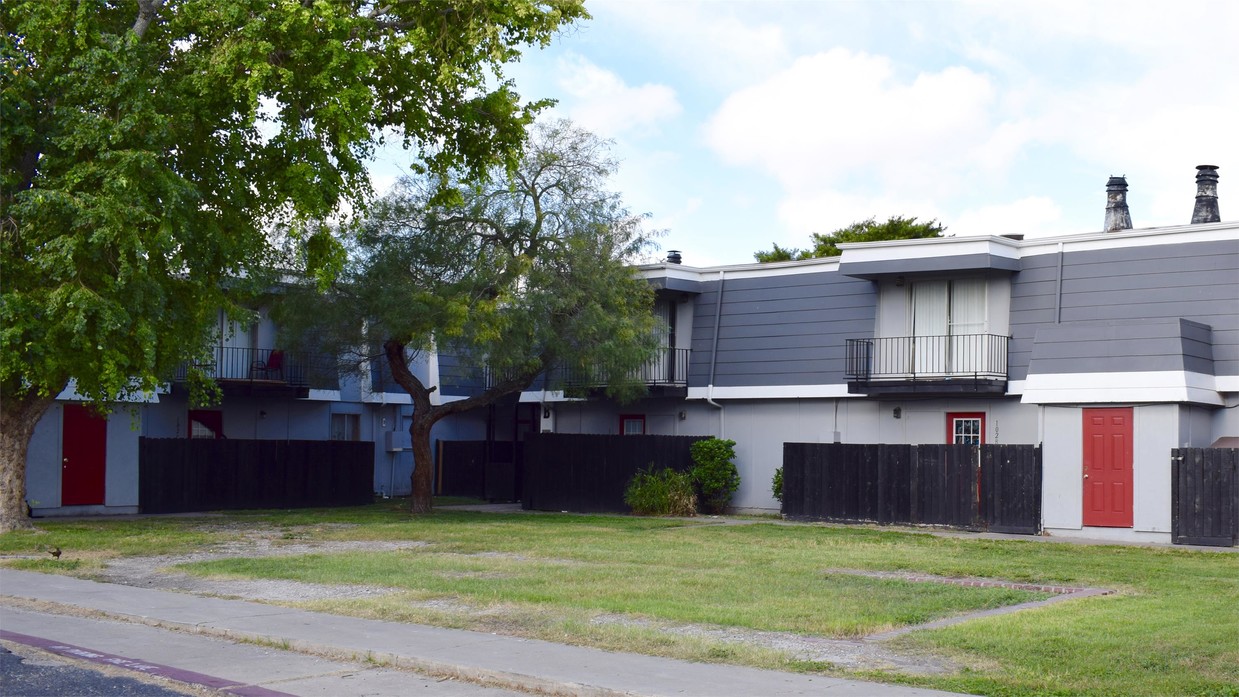 Foto del edificio - 5250 Weber Rd