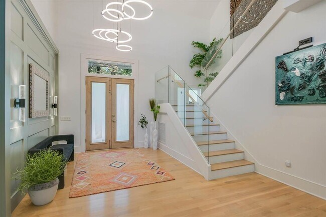 Foto del edificio - 4914 Rollingwood Dr