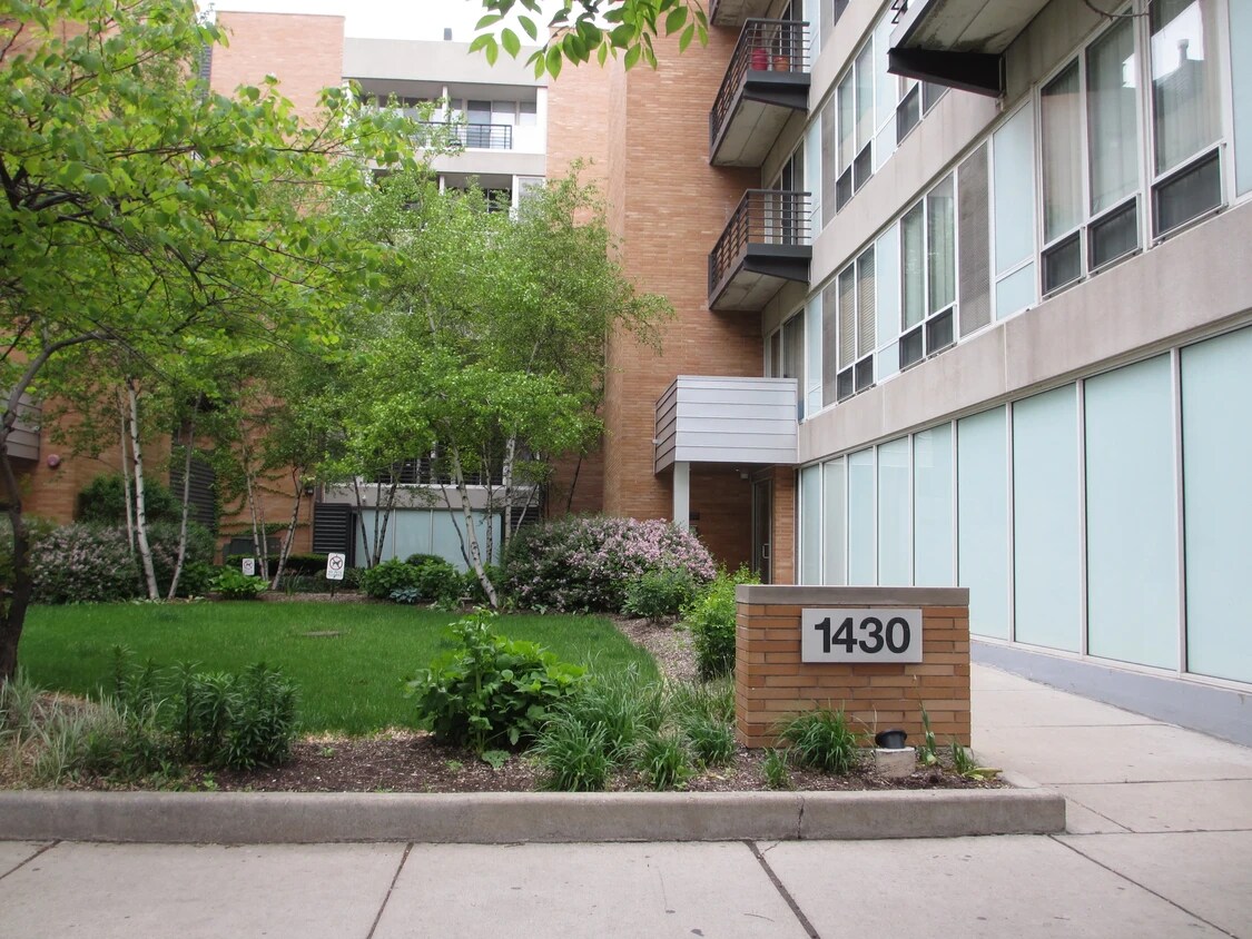 Foto principal - 1430 S Michigan Ave
