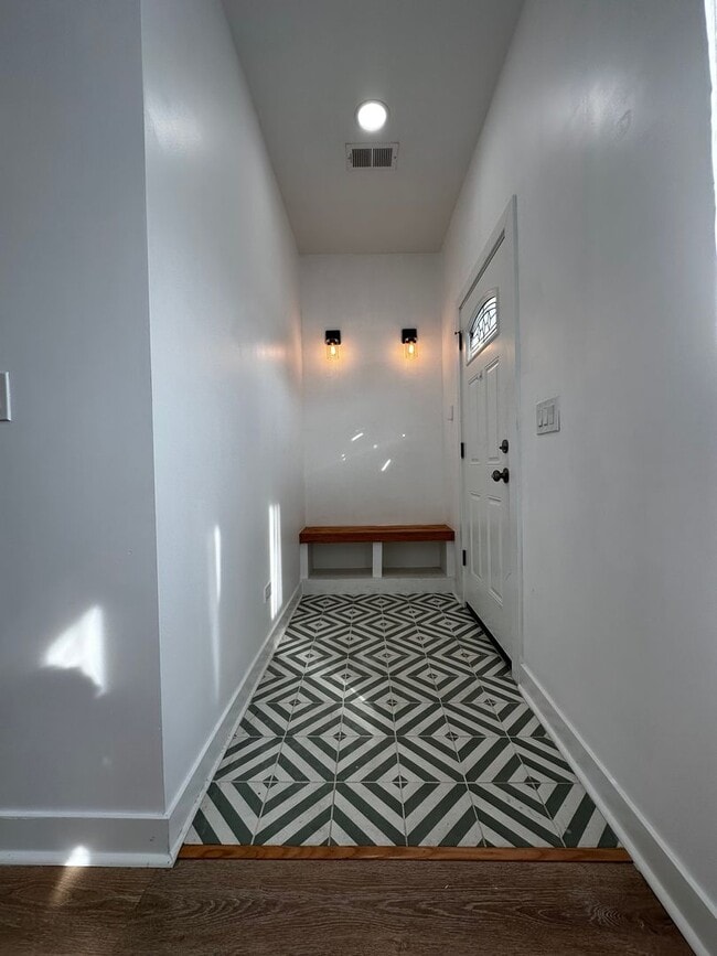 Foto del edificio - 2812 S Pulaski Rd