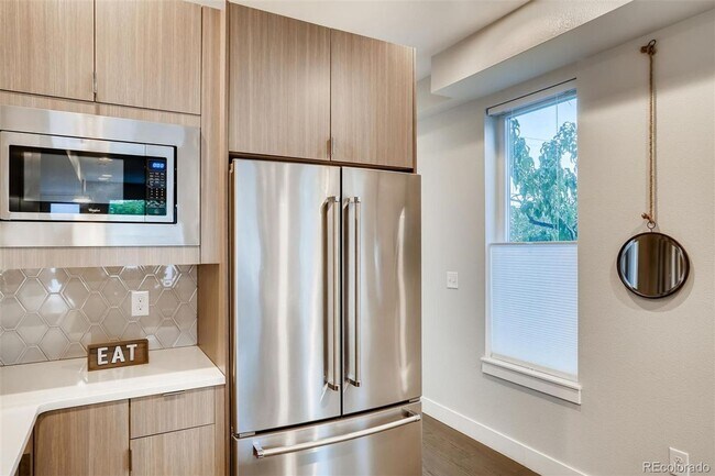 Foto del edificio - 3 Bedroom townhome in RiNo in Denver