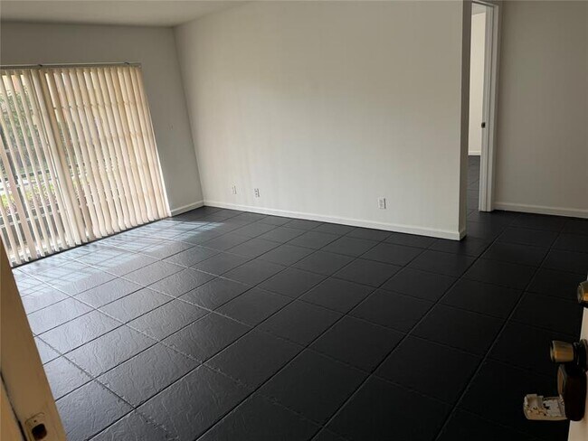 Foto del edificio - 2964 NW 55th Ave