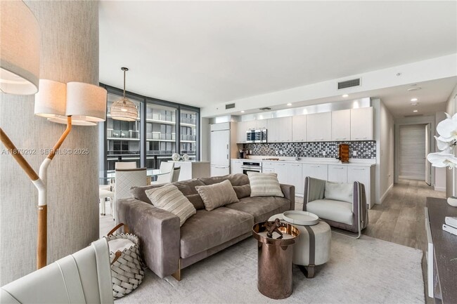 Building Photo - 55 SW 9th St