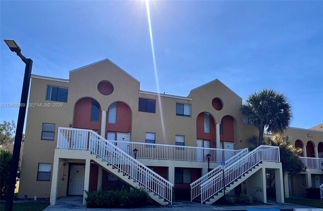 Foto del edificio - 5200 NW 31st Ave