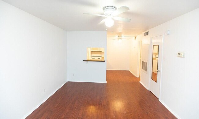Foto del edificio - 710 E Dean Keeton St