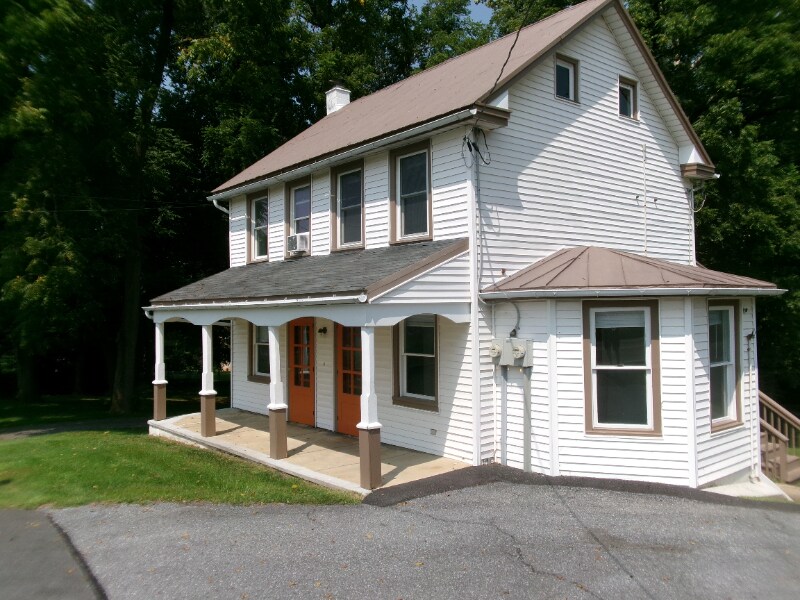 Primary Photo - 903 Winter Hill Rd