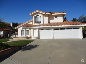 Building Photo - 5175 Frazee Rd