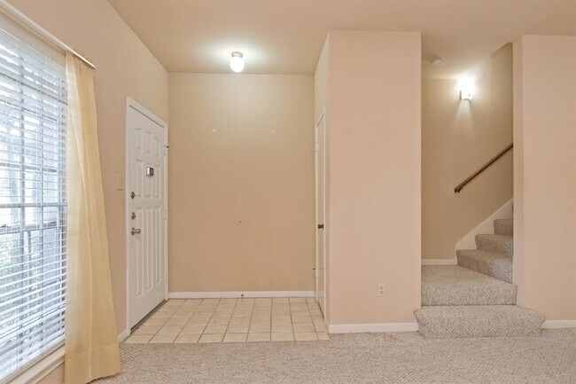 Building Photo - 7248 Regency Square Blvd