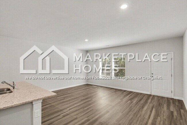 Building Photo - 280 Oakwood Dr NW