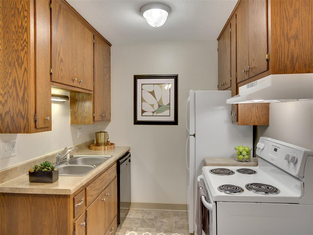 Hamline Terrace Apartments 1360 Terrace Dr Roseville, MN