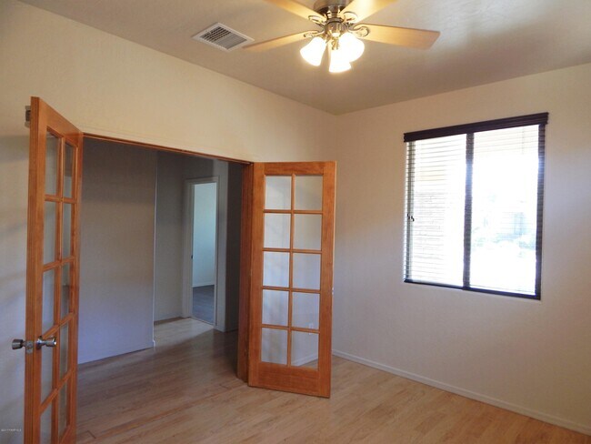 Foto del edificio - 1149 Hobble Strap Ln