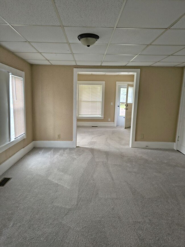 Building Photo - 2644 8th St