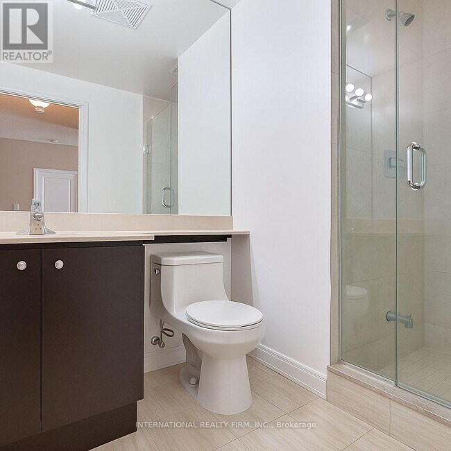 Building Photo - 50 Absolute Ave