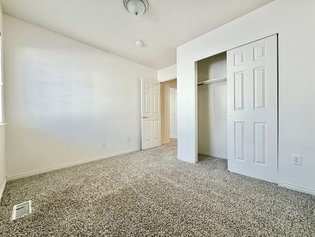 Building Photo - 1336 S 1400 E