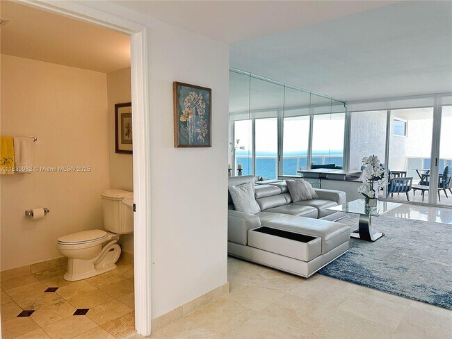 Building Photo - 17555 Collins Ave